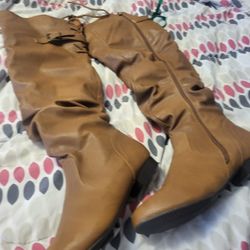Women Boots  Brown Leather Size 9