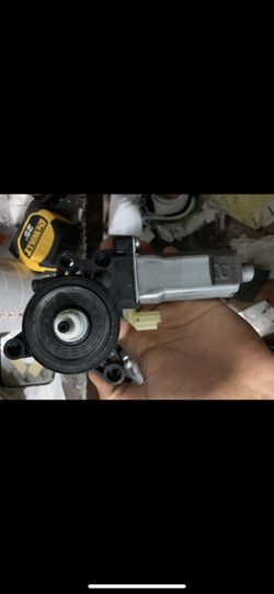 GENUINE Power Window Motor Front DRIVER LH for 01-06 Hyundai Elantra 824502D001