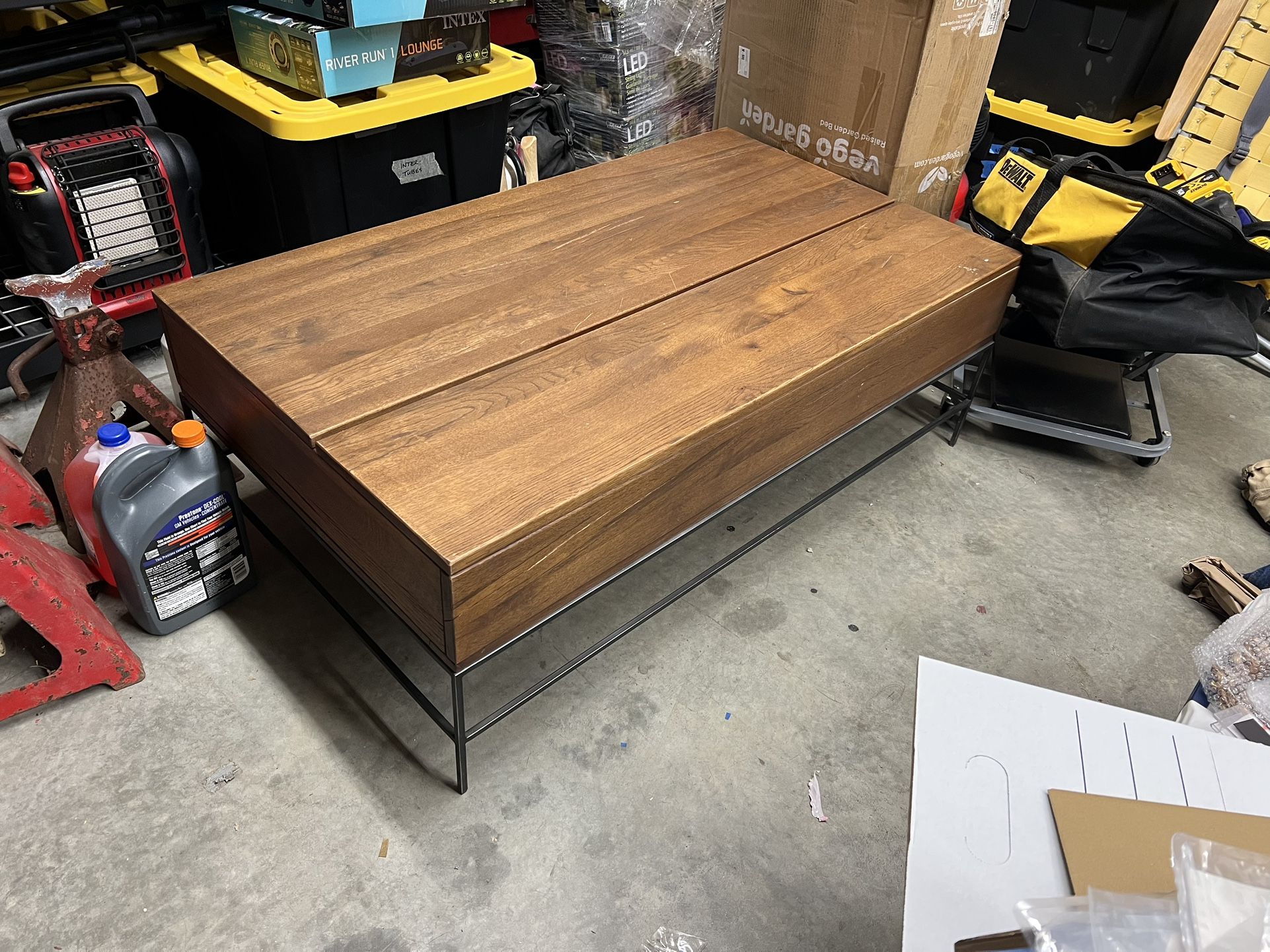 Coffee Table - Dania