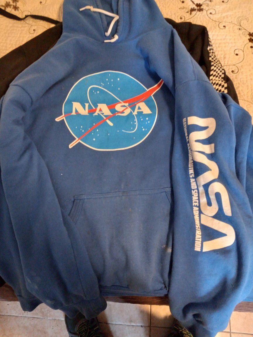 Nasa Sweater for Sale in Los Angeles, CA - OfferUp