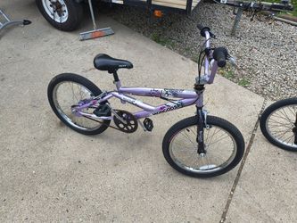 Girls mongoose