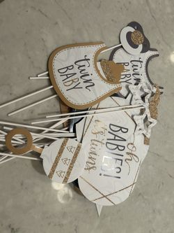 Twin Baby Picture Photo Shoot 