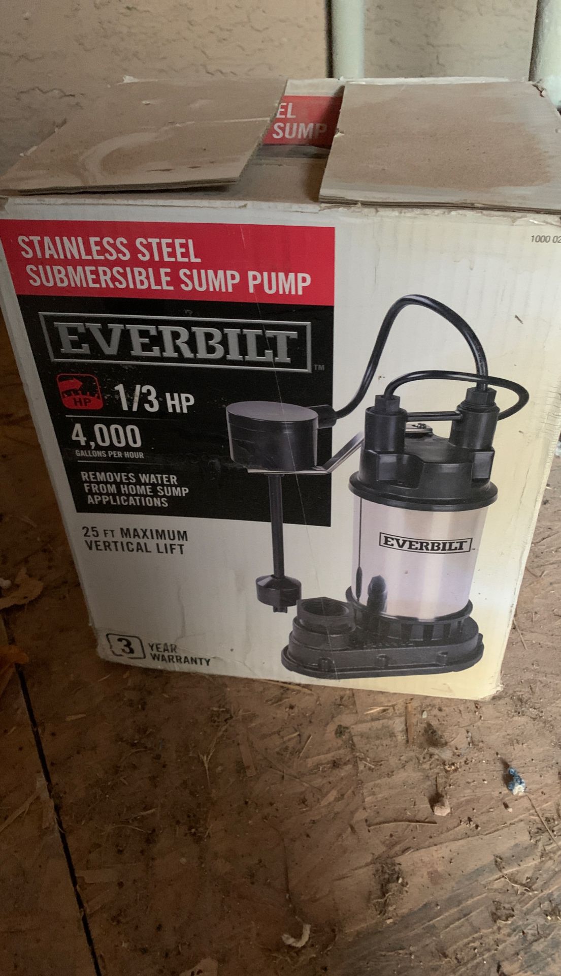 Submersible sump pump