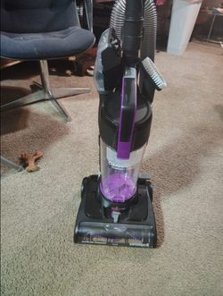 Bissell vacuum cleaner