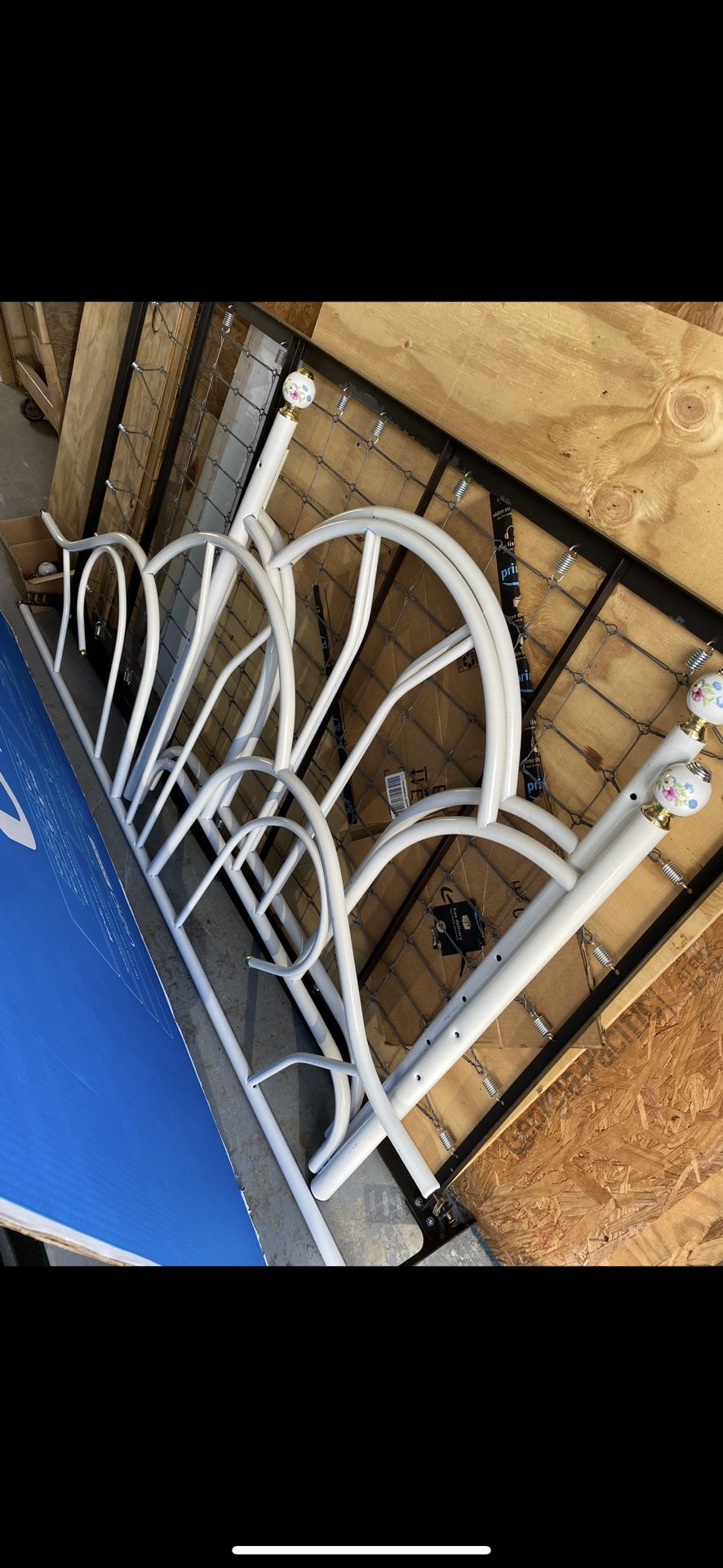 Metal Day Bed