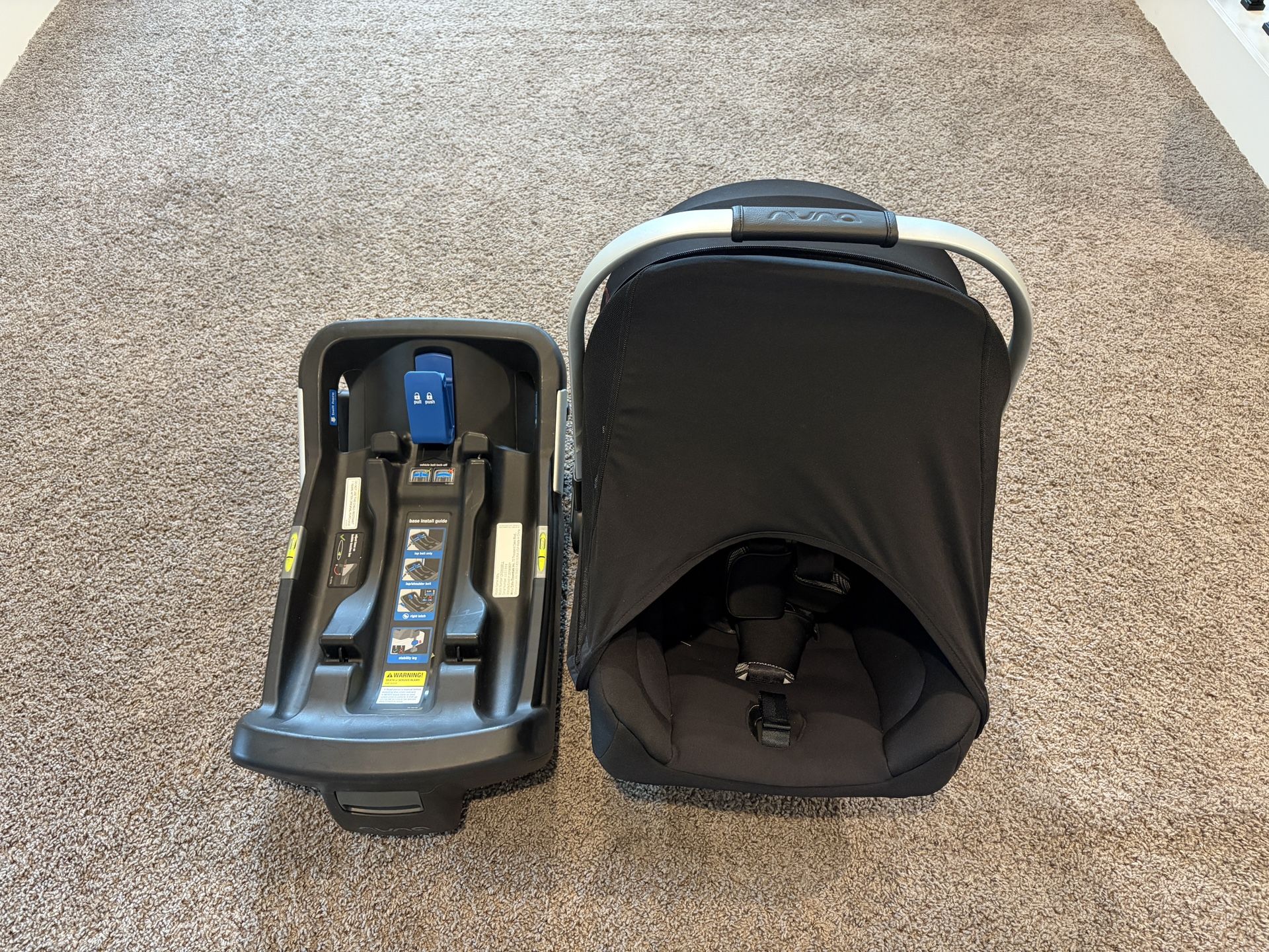 Nuna Pipa Carseat + Base + Infant Inserts
