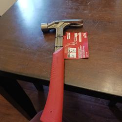 Milwaukee  20oz Smooth Face Rip Claw Hammer