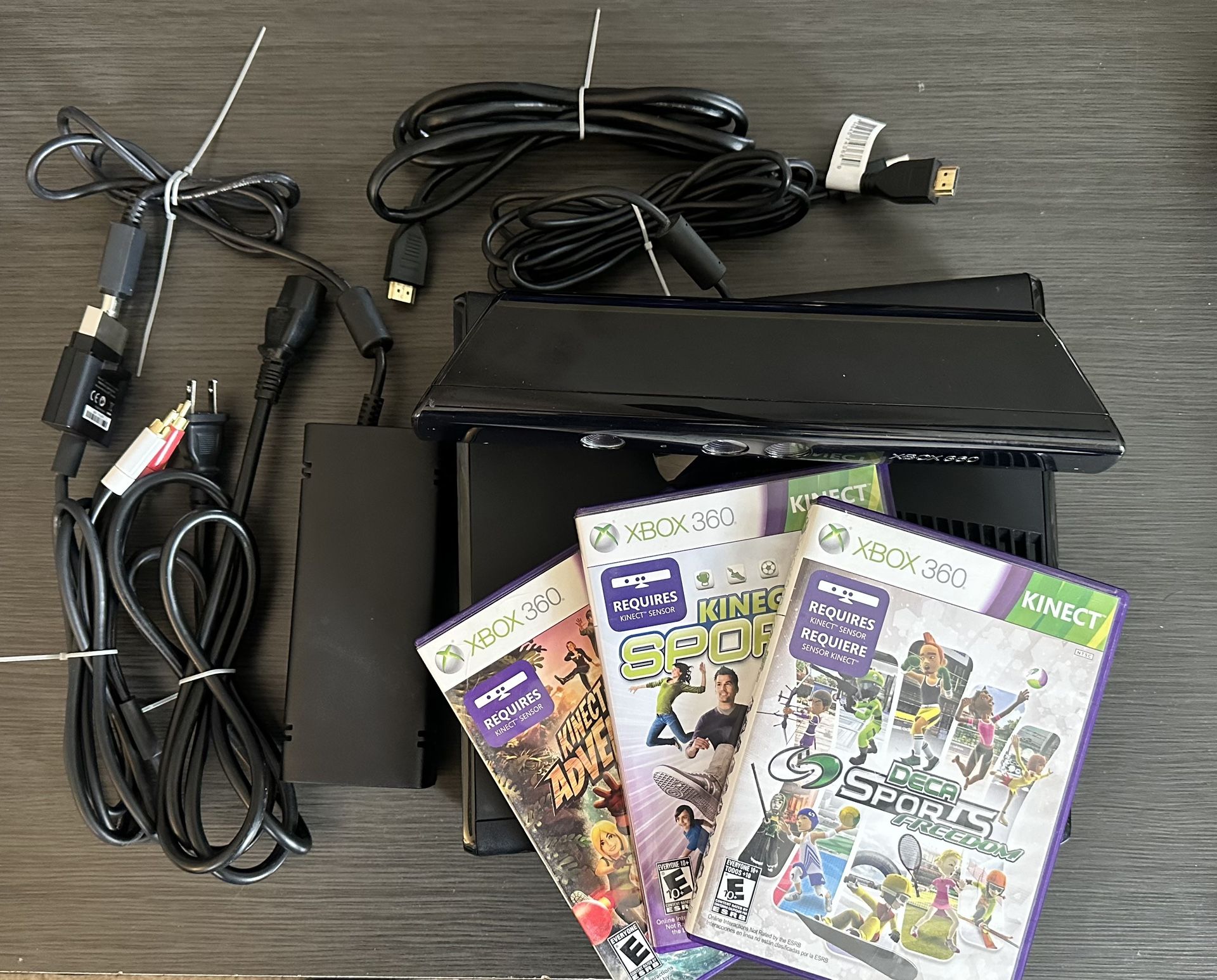 Xbox 360 Slim With Kinect