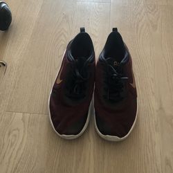Women Nike Size 9 1/2
