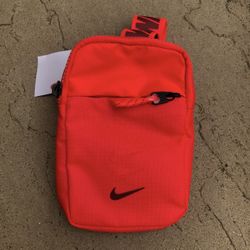 New Nike Crossbody Bag Crimson Red Fanny Pack Hip Waist Belt Messenger