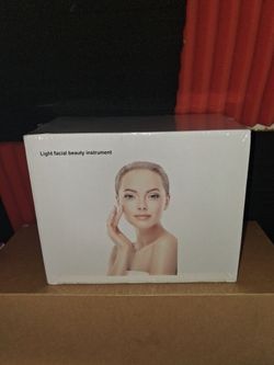 LED Light Therapy Mask for Face, White Light Facial Beauty Instrument