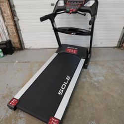 Treadmill - Sole F80