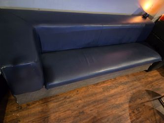 Large Commercial Lounge Sofa / Banquette Seating – Bar, Club, Restaurant