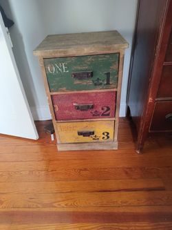Childs Dresser