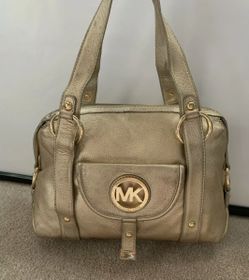 USED- MK PURSE