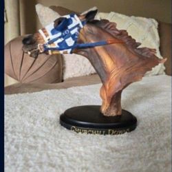 Kentucky Derby Triple Crown Secretariat Race Horse Bust/Statue. "CHECK OUT MY PAGE FOR MORE DEALS "