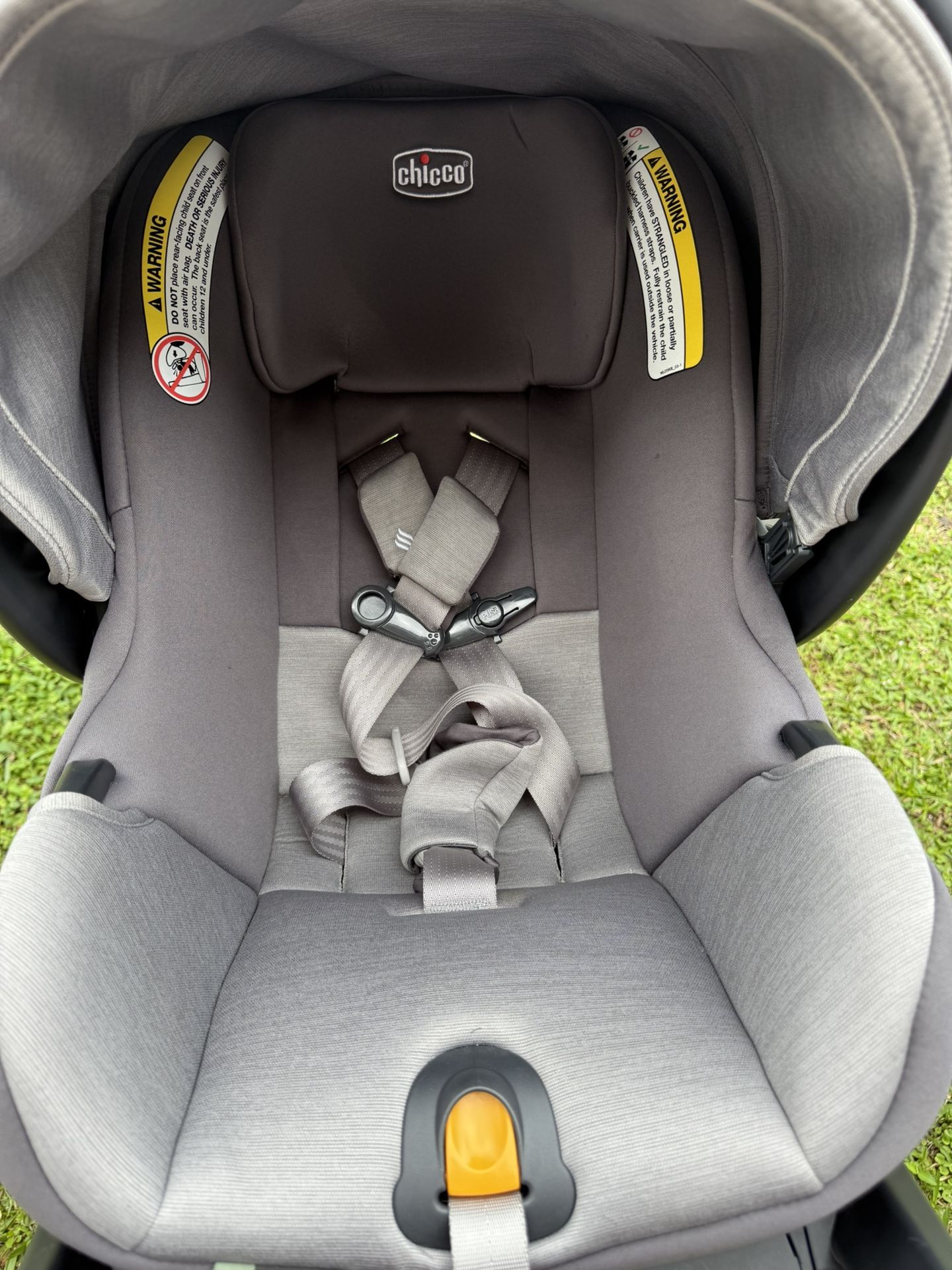Chicco KeyFit 35 Infant Car Seat Base Travel System Stroller Combo Gray