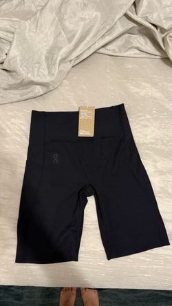 On Running Black Biker Shorts