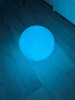 Loftek 14” Light Ball - Brand New 