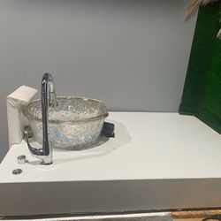 Pedicure station