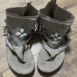 Sandals Ladies Size 7.5