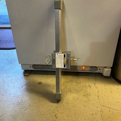 ladder leg leveler  new