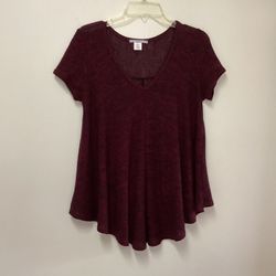 Women’s NOUVIDA Polyester/Ryan/spandex short sleeve pullover top… Size small… (Runs a little big)