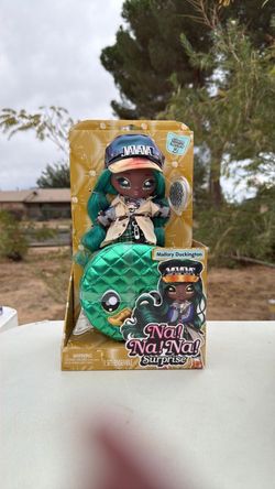 Na! Na! Na! Surprise Mallory Duckington Glam Series 2