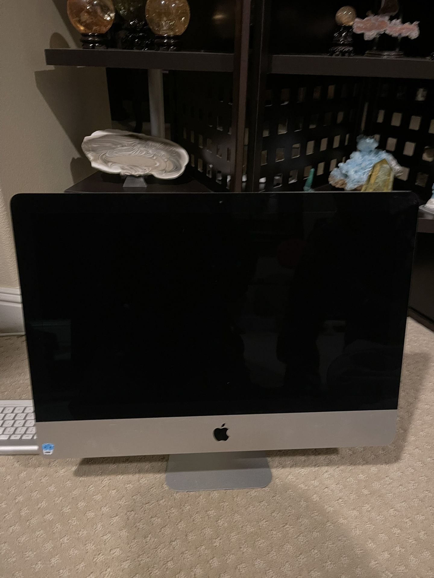 Apple MacOS iMac 8 GB Apple Keyboard and Mouse