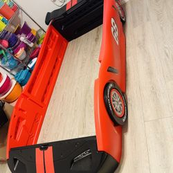 Twin Bed Turbo Race Car 