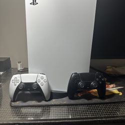 PS5 DIGITAL EDITION (2Controller) WITH 120HZ MONITOR