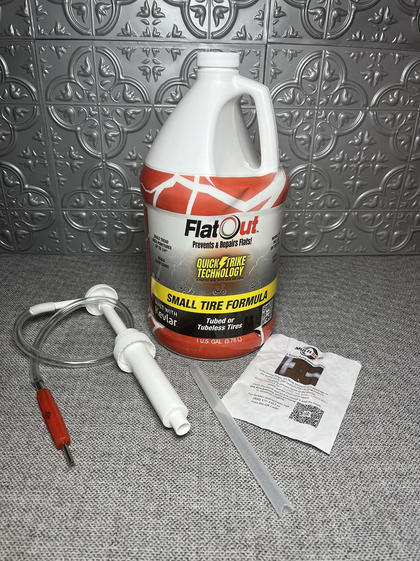 FlatOut QuickStrike Tire Sealant Small Tire/Bicycle Formula