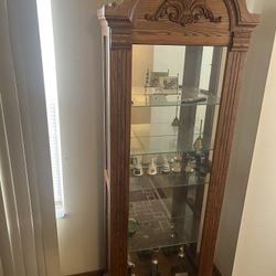 🪞Vintage Wooden Display Cabinet – Elegant, Ornate & Functional