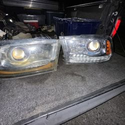2017 Ram 2500 OEM Headlights 