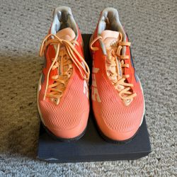 Women’s Adidas Barricade size 8