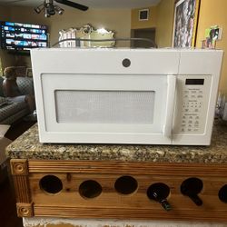 LG Microwave 