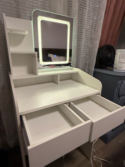 Vanity desk and mirror