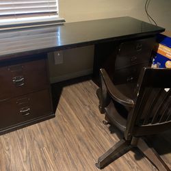 Pottery Barn Desk And Chair 