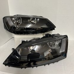 11 2014 Volkswagen Jetta Headlights