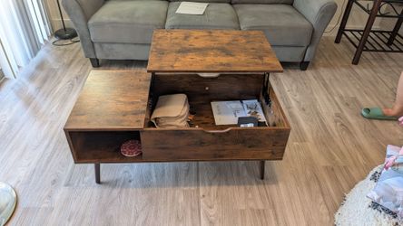 Sweetcrispy Lift Top Coffee Table with Storage – Like New