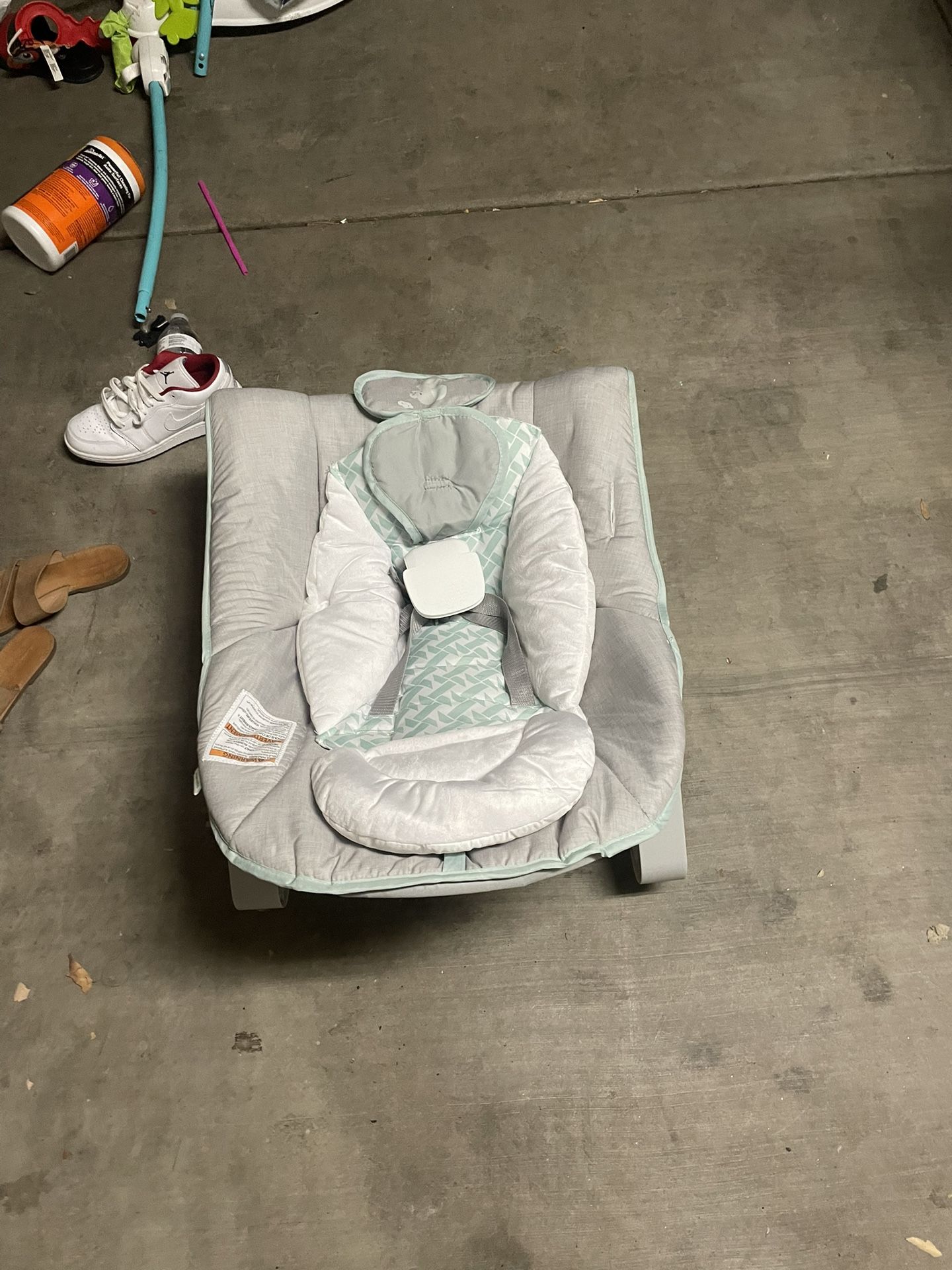 Ingenuity Keep Cozy 3-in-1 Vibrating Infant & Toddler Baby Bouncer and Rocker Chair, Multicolor