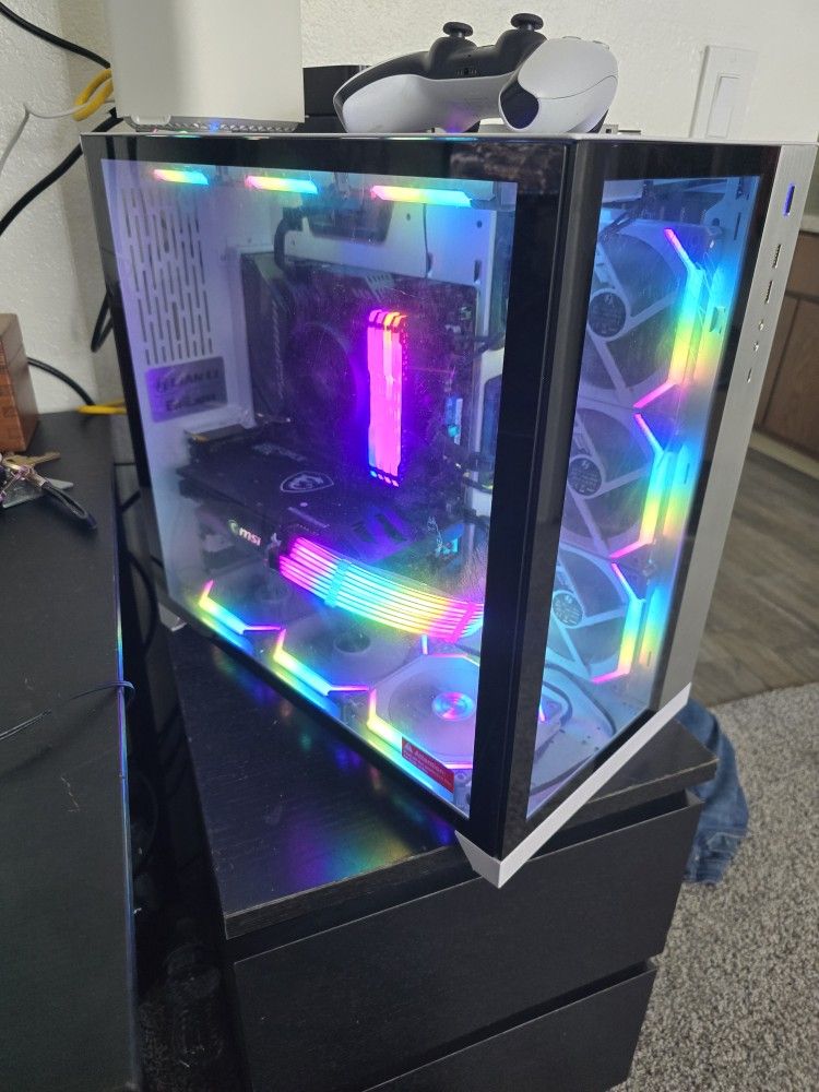LIAN li CUSTOM Gaming Pc