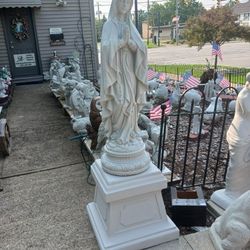 FIRM.... 42" Tall Concrete JUST Virgin Merry Statue No Stand 