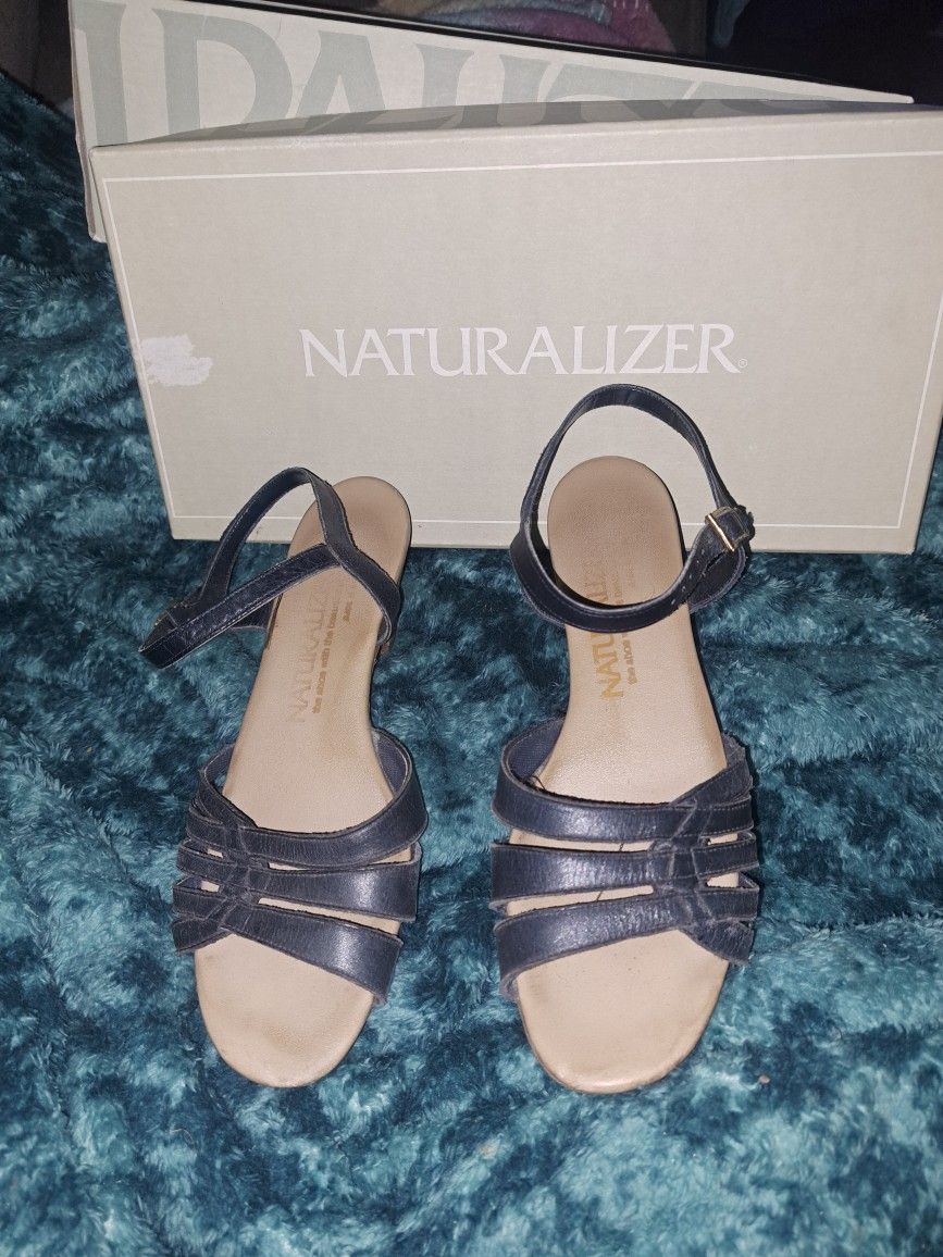Vintage Naturalizer Sandals Wedge  Size 6 1/2