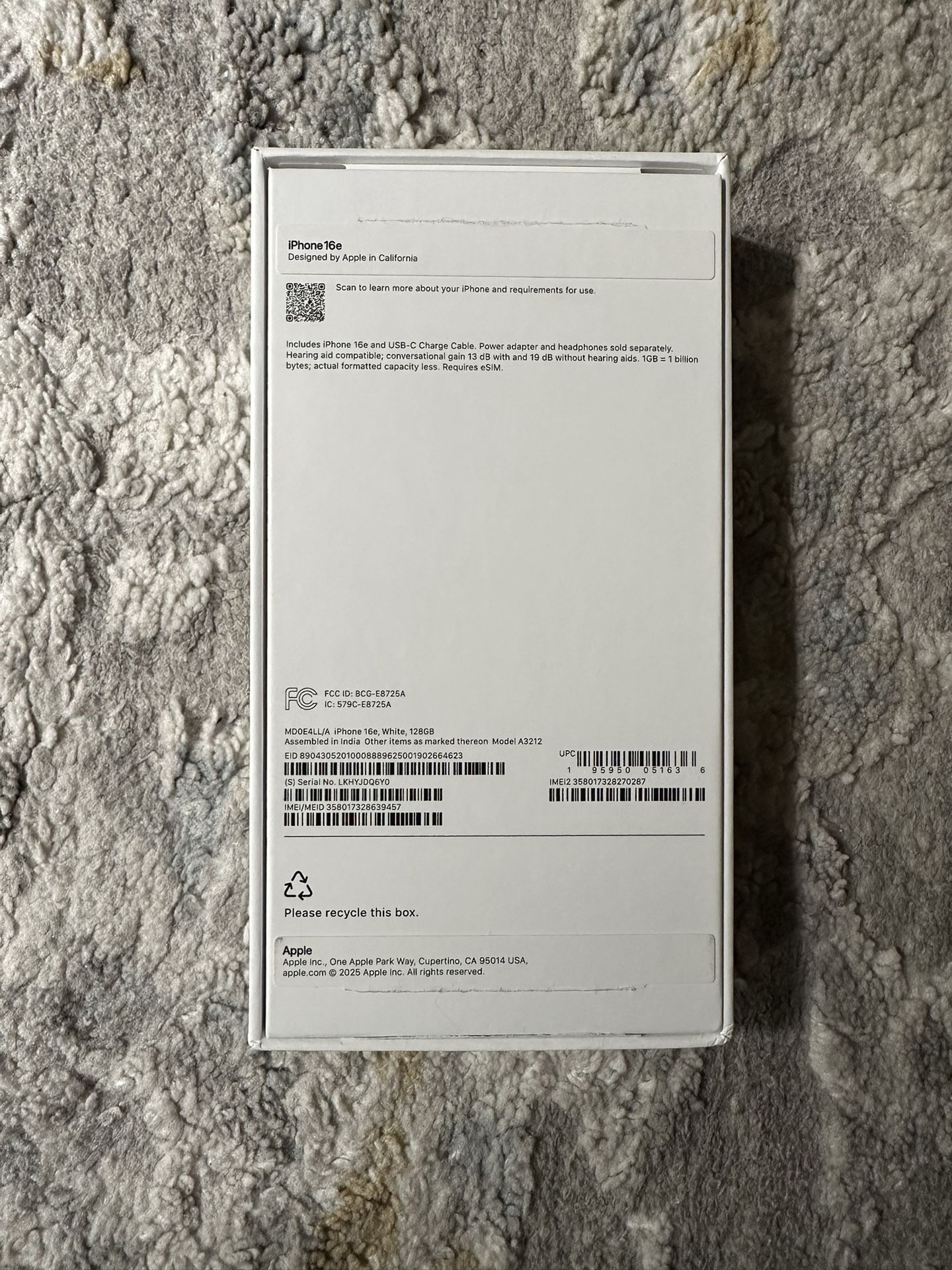iPhone 16e 