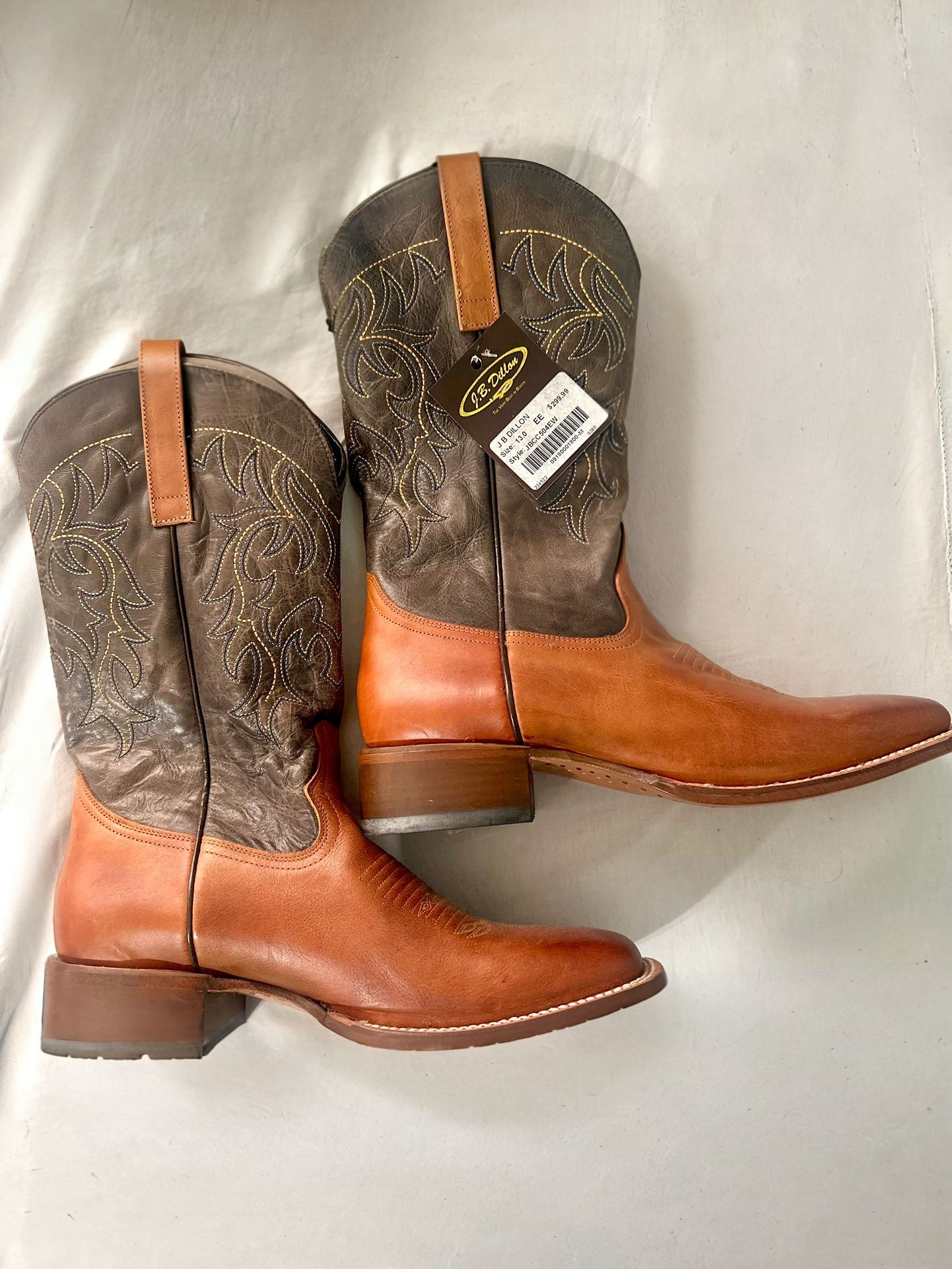 Men’s Western Boots - Brown Trim - BRAND NEW WITH TAGS
