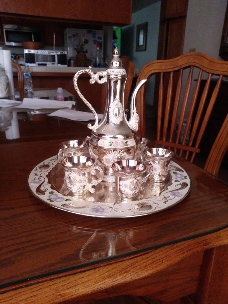 Arabian Tea Pot Cups And Tray 8 Pieces Vintage 1970s