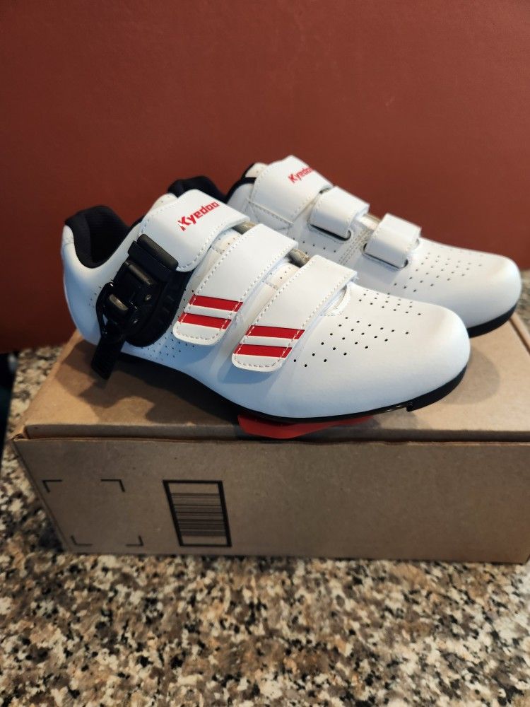 New Kyedoo brand cycling shoes for indoor cycling or spin classes Size 8