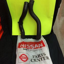 06-12 Nissan Sentra 2.0L engine top and bottom radiator OEM hoses $10