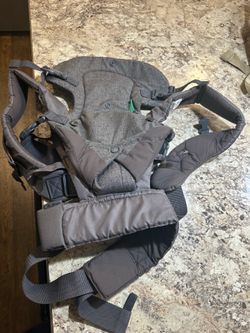 Infantino 4 in 1 baby carrier